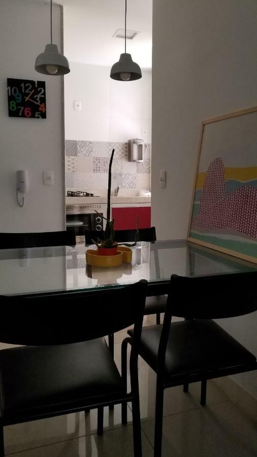 Apartamento Em Copacabana - Rua Bolivar - 2 Quartos - Excelente Localizacao Rio de Janeiro Buitenkant foto